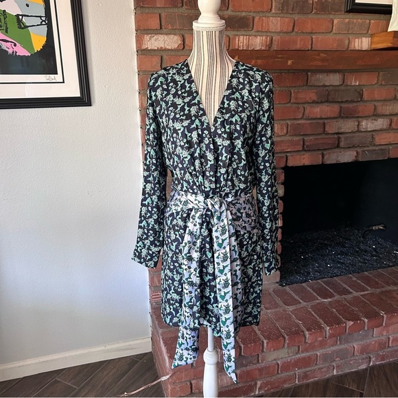 Delfi Collective Dresses & Skirts - Delfi Collective Floral Faux Wrap Dress in Blue/Green Sz M